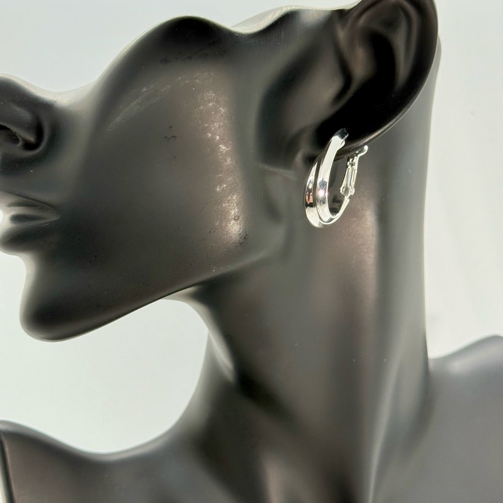 Chic Small‎ Silver Hoop Earrings - Nickel Free for Sensitive Ears